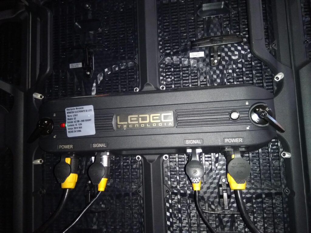 Reparación de gabinetes y paneles LED en la CDMX